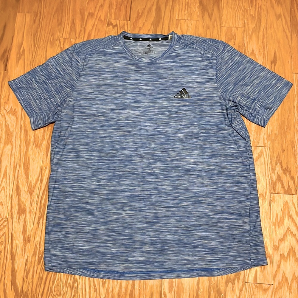NWOT Adidas Men’s T-Shirt Size XL